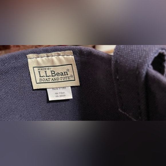 Vintage 90's L.L. Bean Boat and Tote Navy Canvas Bag Shoulder Strap Made in USA. - Picture 6 of 7